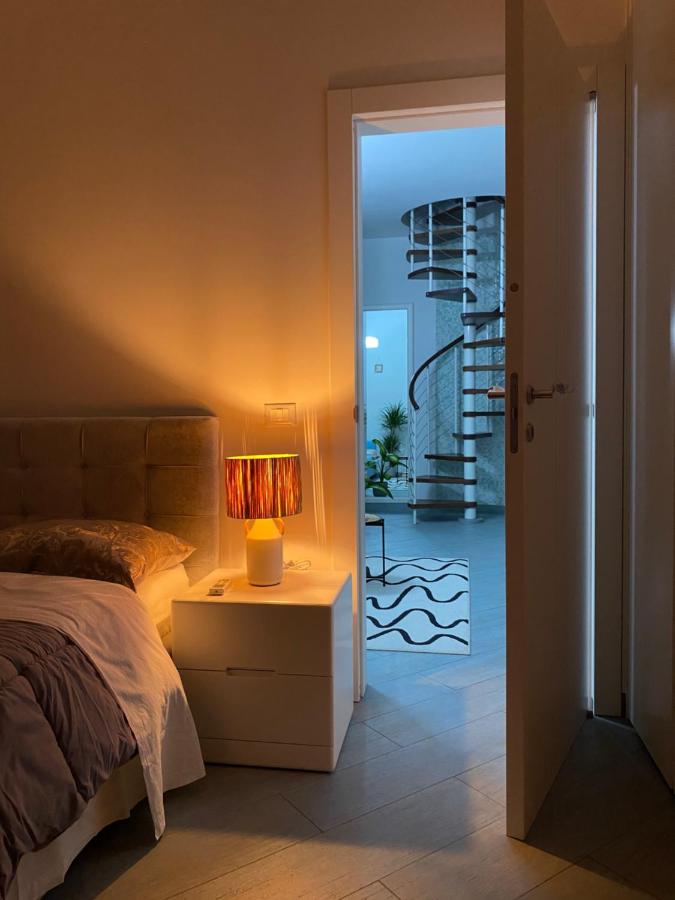 MAin Apartment Blloku 1 - Bed and Breakfast Tirana