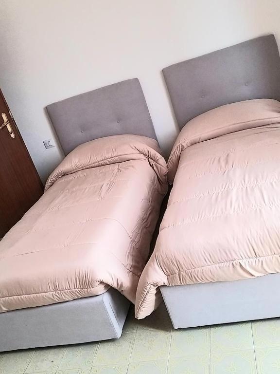 Twin Room with Private External Bathroom