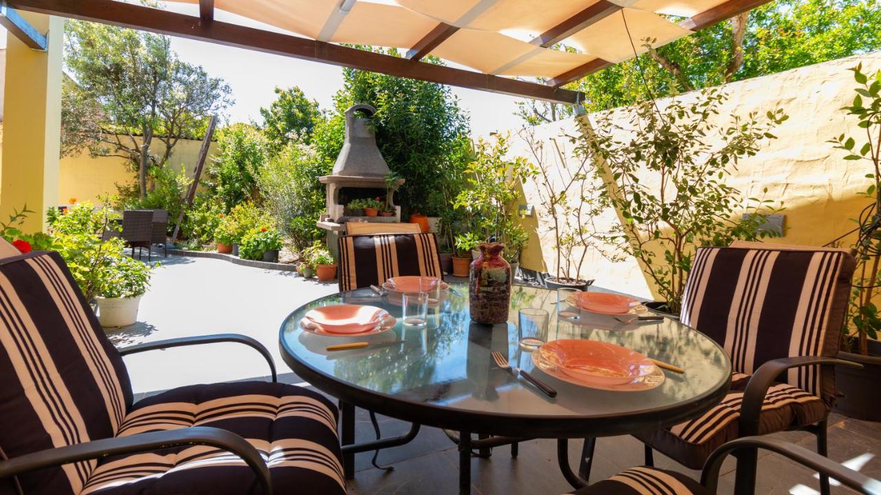 Residenza Sanna with Garden by Sardinianworld - Ferienwohnung Nurachi