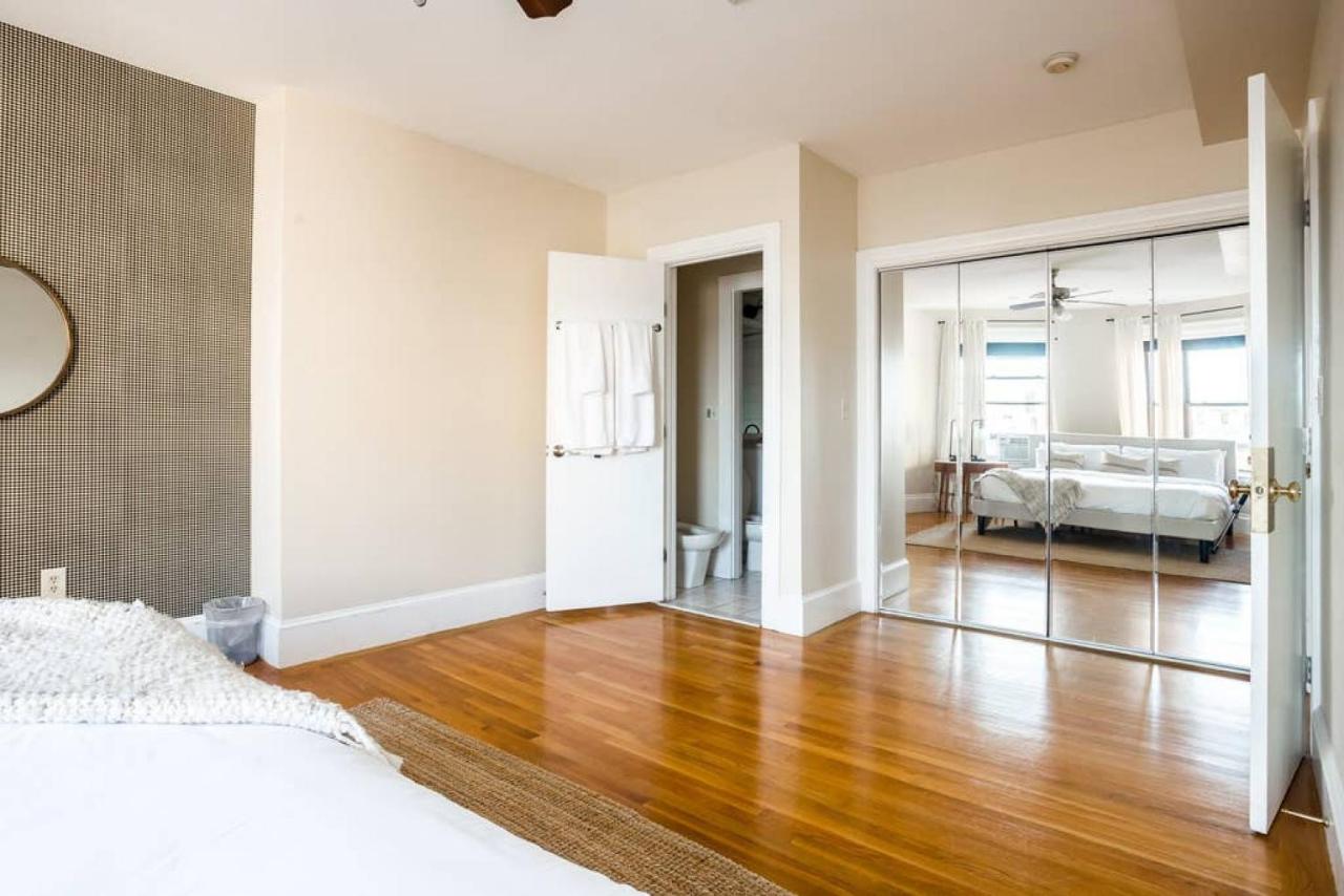 Luxury 4BR 3BA in Fenway w Epic Roof Deck - B&B Boston