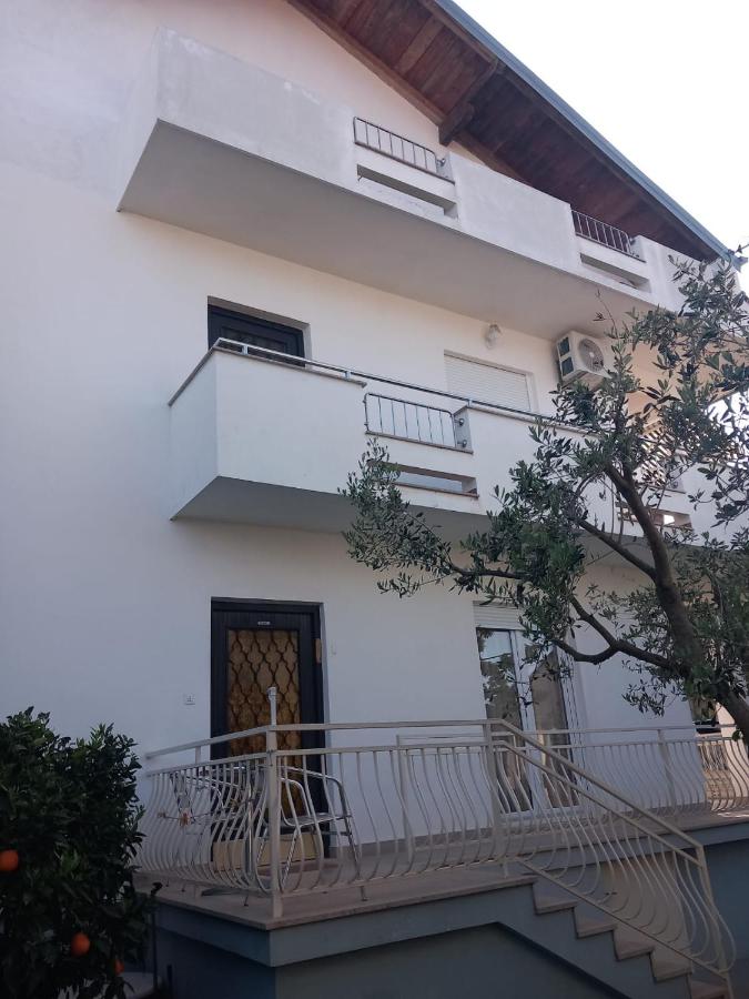 Appartement met 2 Slaapkamers en Balkon