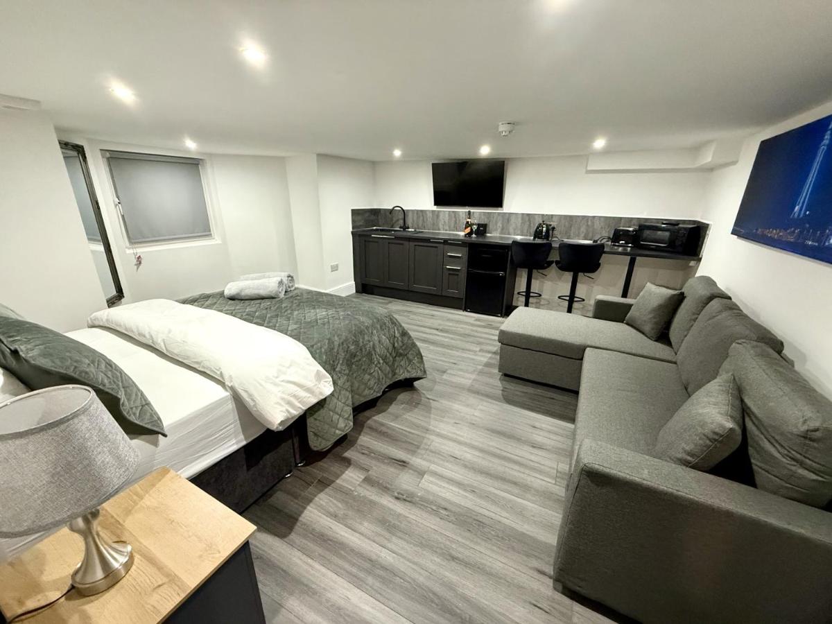 One-Bedroom Suite