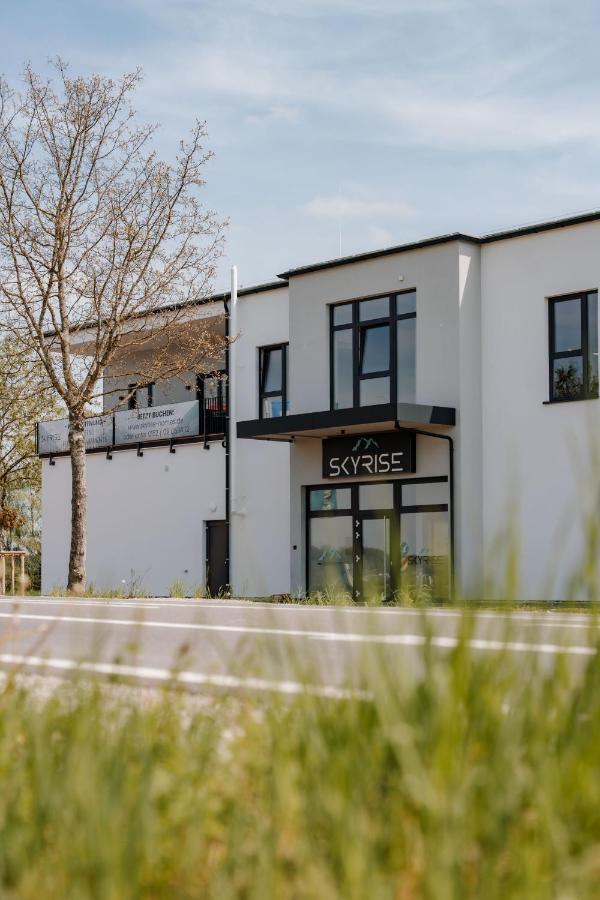 Skyrise Apartments - Stilvoll wohnen, entspannt genießen - B&B Bad Wörishofen