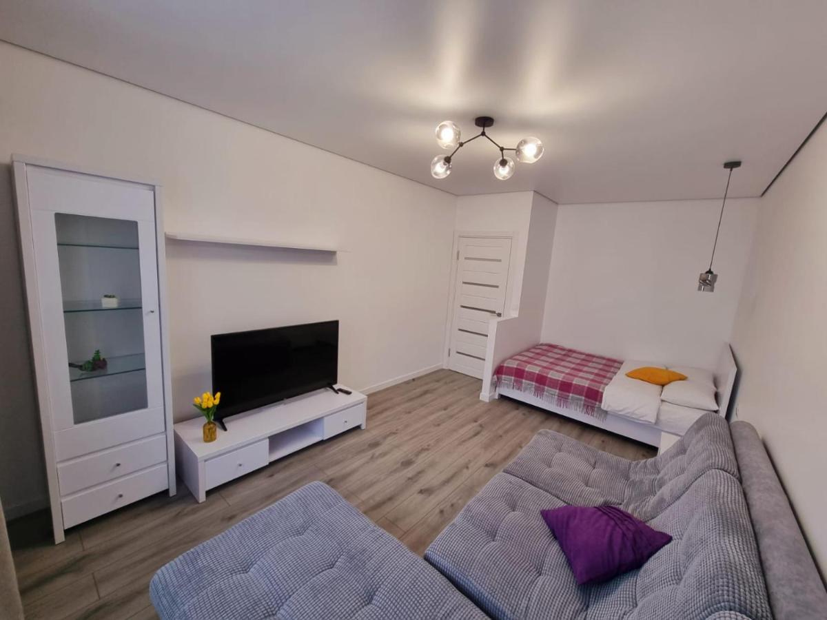 яровиця 11 поверх - B&B