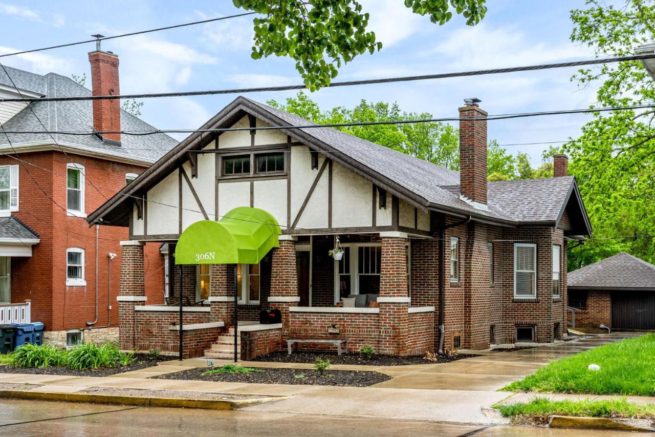 Fifth Street Retreat by StayLage - B&B