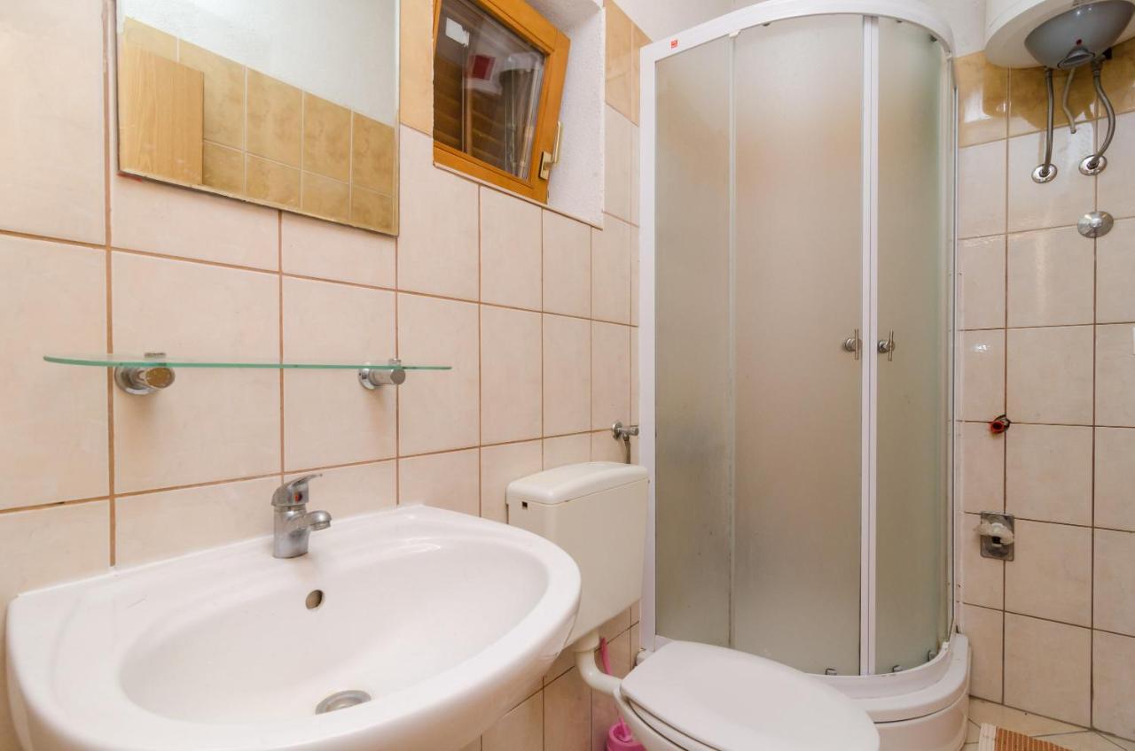 One Bedroom Apartment with Terrace and Garden View