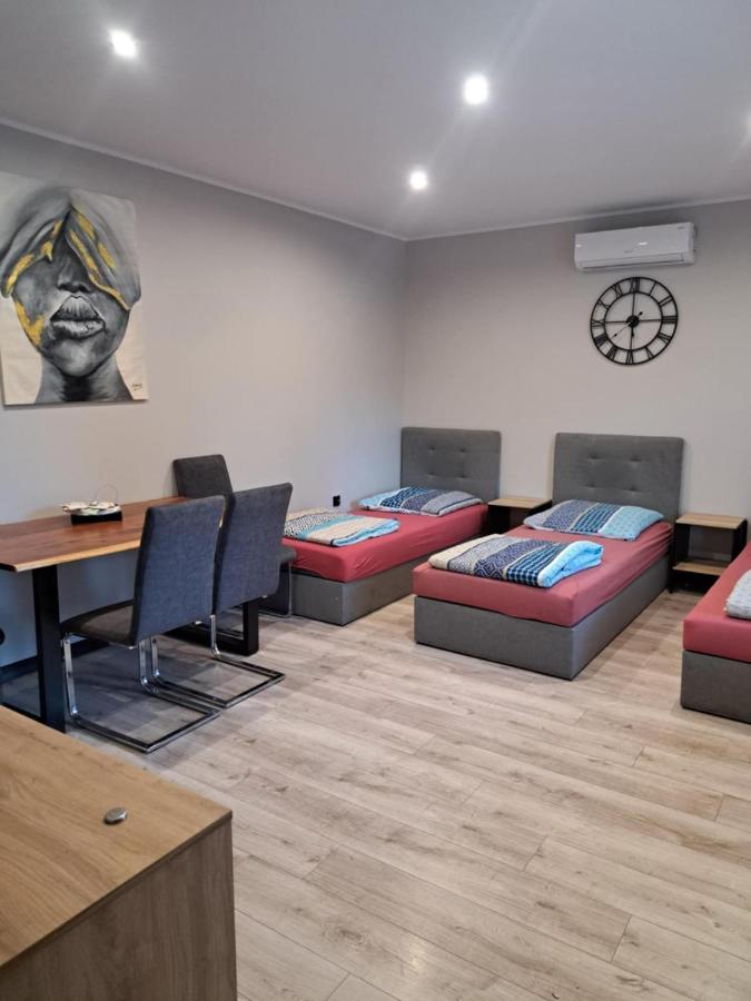 Chambre Triple avec Salle de Bains