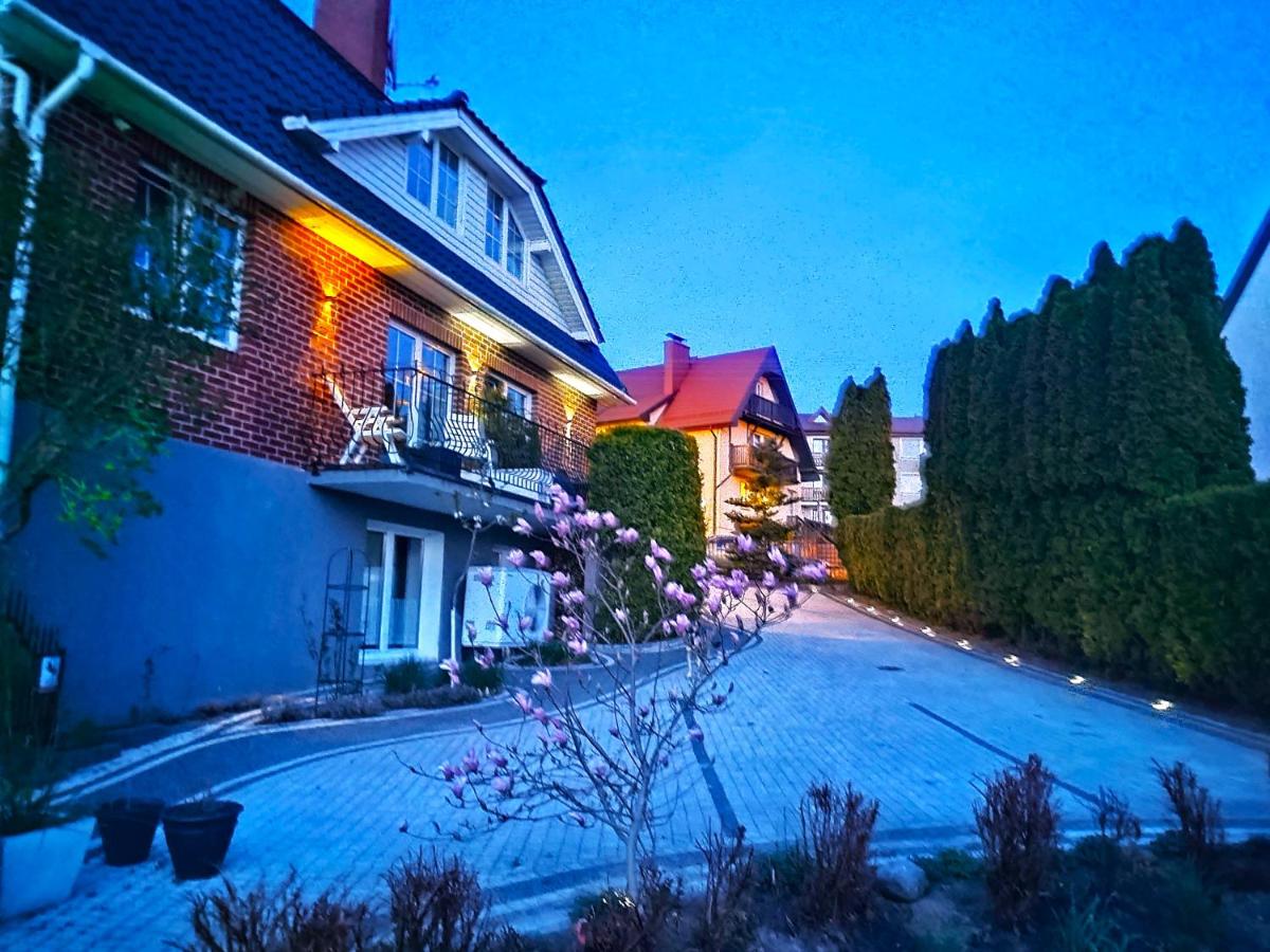 Willa Cyklada, grill, śniadania, jezioro,przystań,tawerna-200m, park linowy-400m, centrum,aquapark-900m - Bed and Breakfast Mikołajki