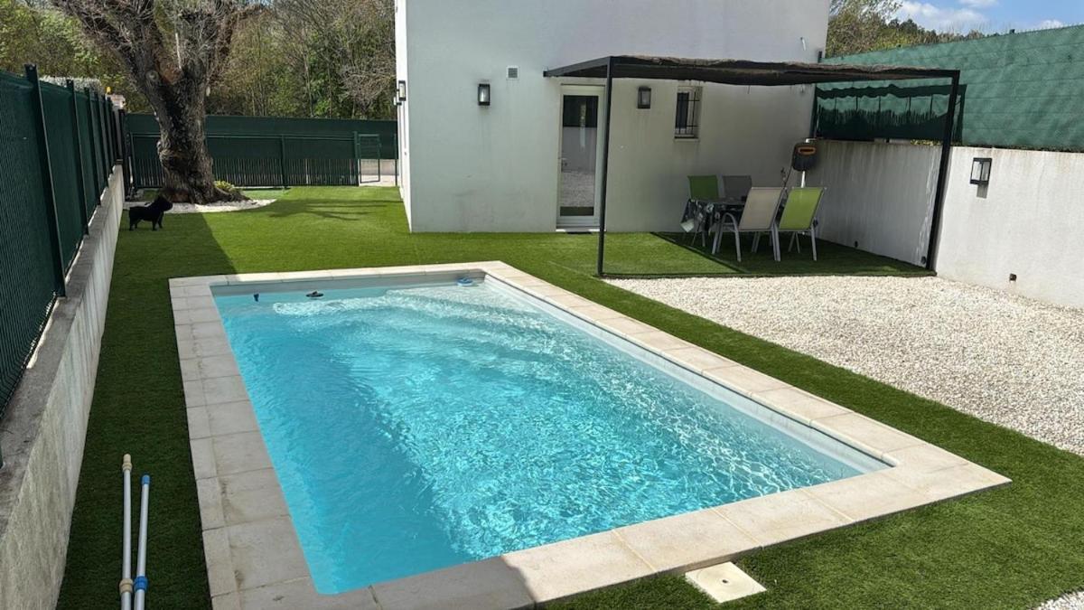 Maison avec piscine en provence - B&B