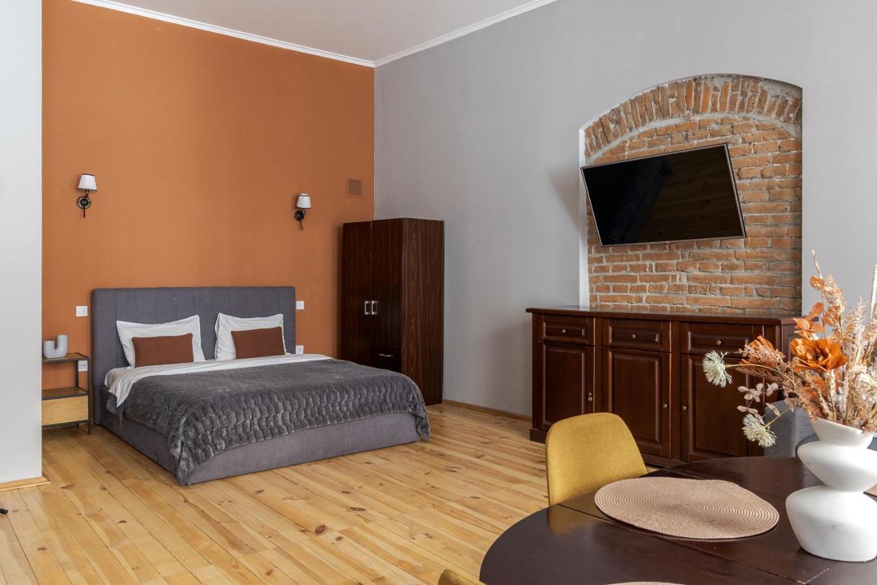 TUT Stavropigiyska - Ferienwohnung Lwiw