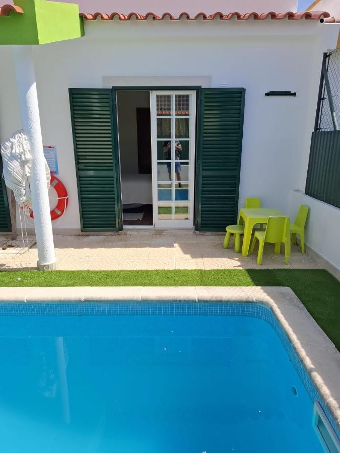 Meco Beach and Pool Villa - B&B Sesimbra
