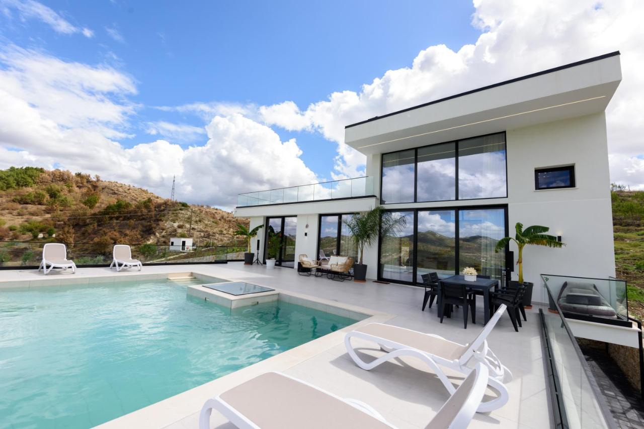 Villa 30 Luxury Place Vlore - B&B Fshati i Ri