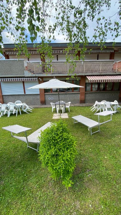 LAC Holiday Apartment - Bed and Breakfast