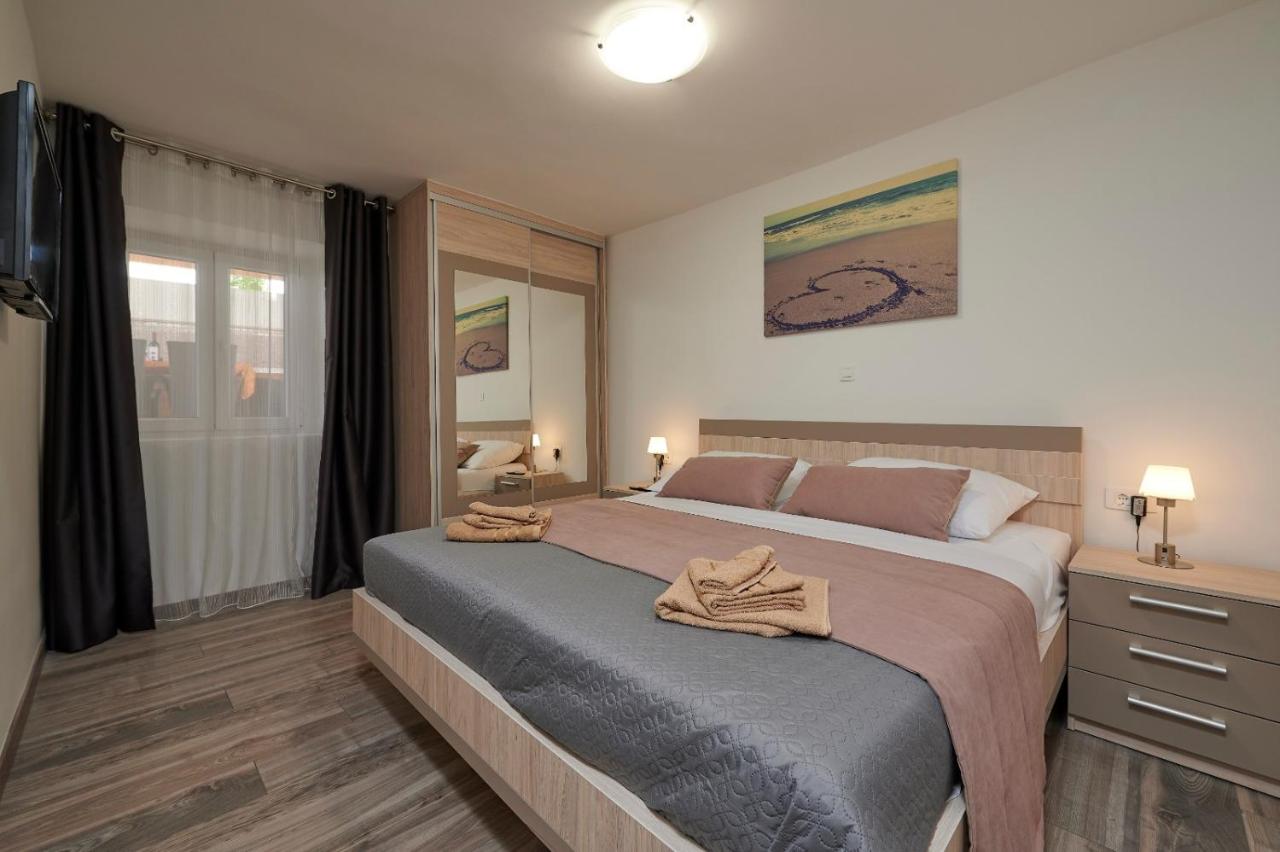 Holiday house Cavela - B&B