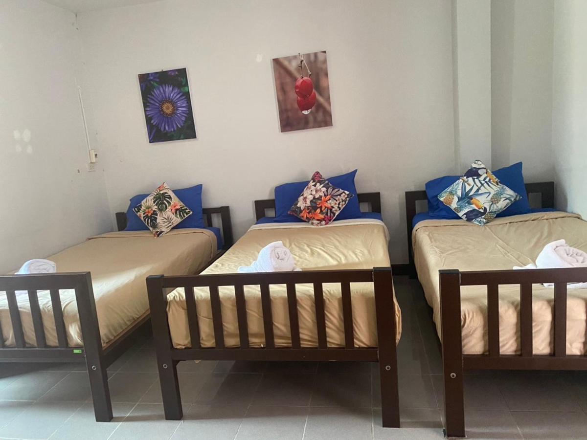Driepersoonskamer met Eigen Badkamer