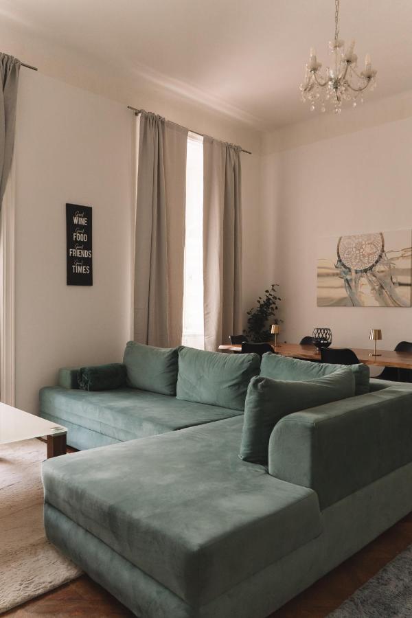 Vienna City Landstraße Retreat - Stylish & Spacious 2 BD for 8 Guests - Chambres d'hôtes Vienne