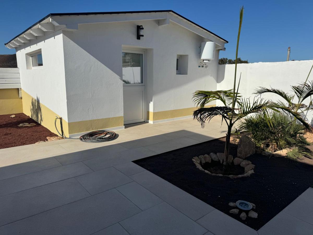Espacio Room con Piscina, LAJARES - B&B Lajares