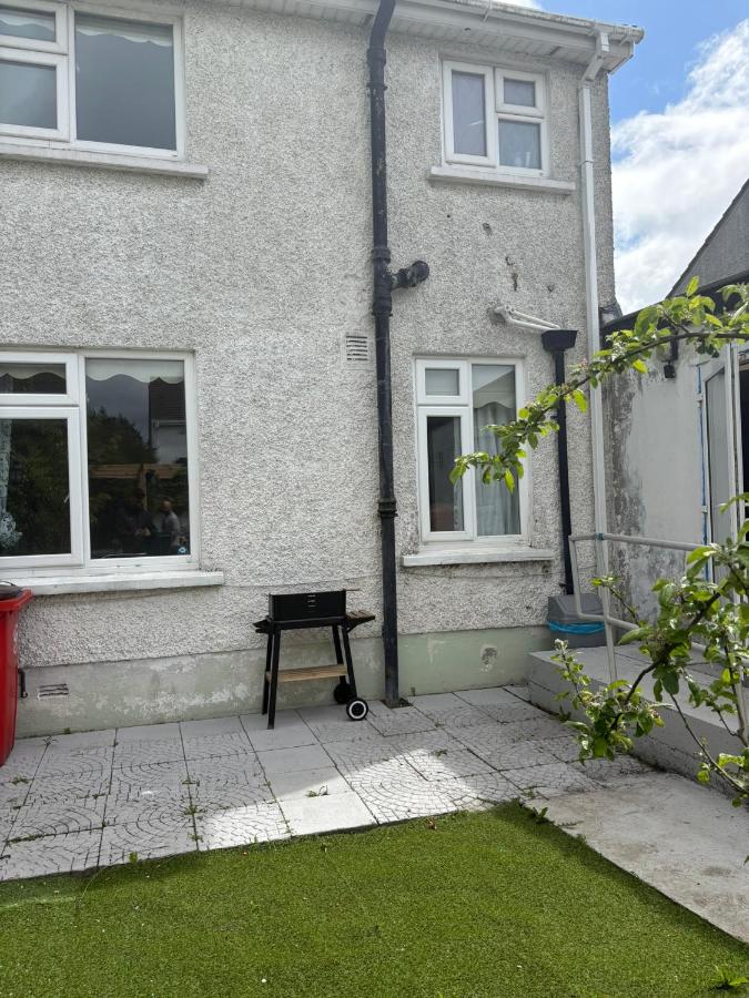 Superb Triple Room near Airport - 4 - B&B