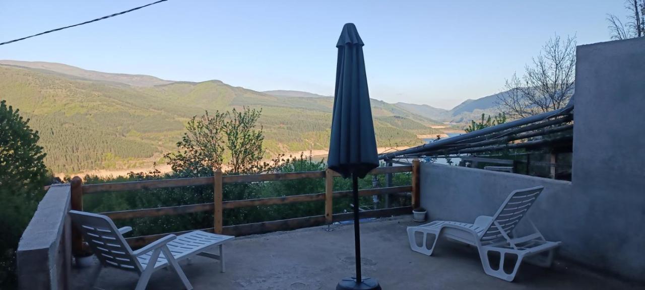 Vila Piramida - Zavojsko jezero-Pirot - B&B Bukurevac