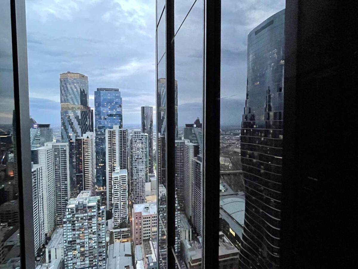 High-Rise City 1 Bed 2 Bath Retreat near Southern Cross Station - Ferienwohnung Melbourne