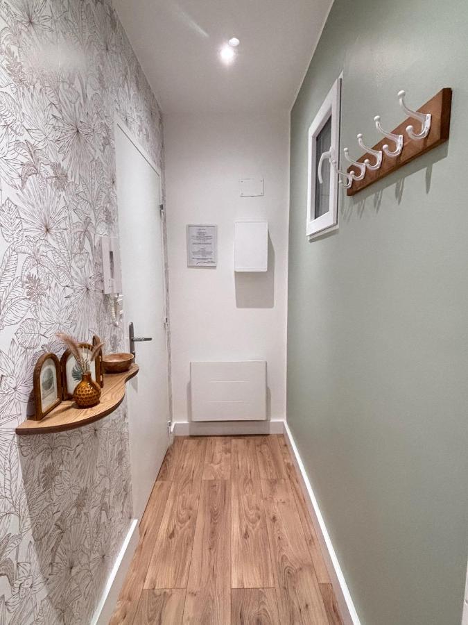 Sylou appartement 2 chambres Cozy pour 4 personnes Close to comedy, Tram et train station - B&B