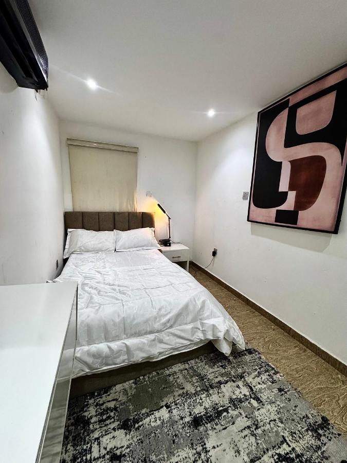 One Bedroom Apartment Lekki - Bed and Breakfast