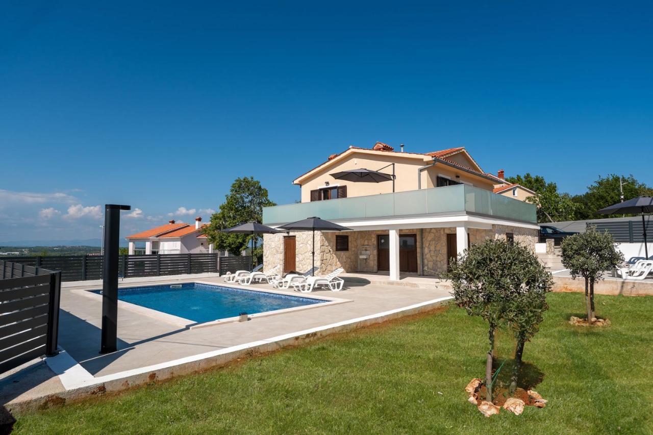Casa Philu in quiet area with amazing view - B&B Labin
