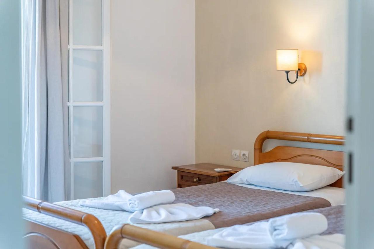 Two-Bedroom Deluxe Apartment with Balcony