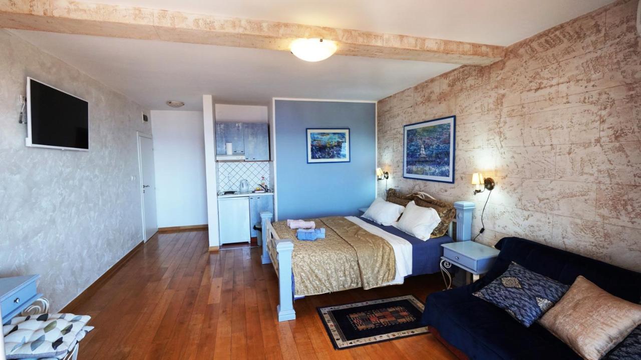 Studio Supérieur avec Terrasse - Vue sur Mer