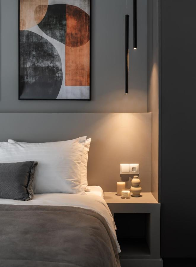 Two-Bedroom Deluxe Apartment with Balcony