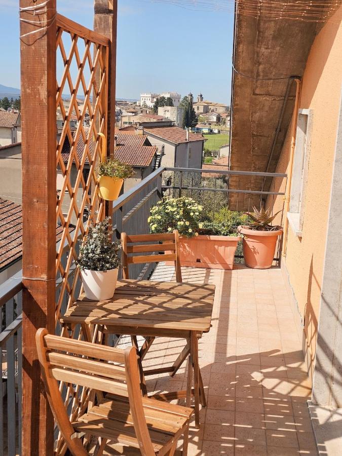 Appartamento con 2 Camere da Letto e Terrazza