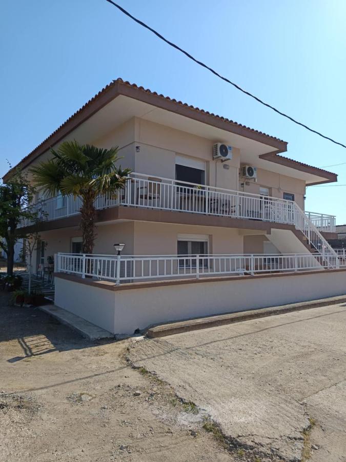 Imeros Summer Home - B&B Ímeros