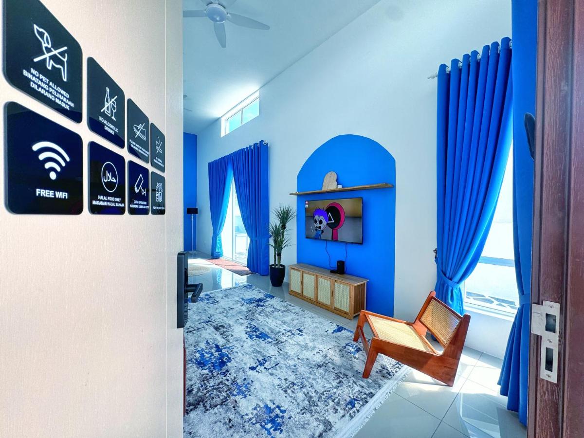 Santorini Vibes Penang - Tasek Gelugor - B&B Kampung Selamat