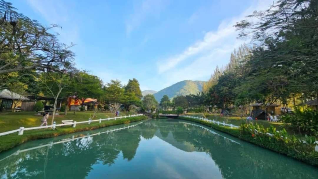 รีแล็กซ์แคมป์ สวนผึ้ง Relax Camp Suanphueng - B&B