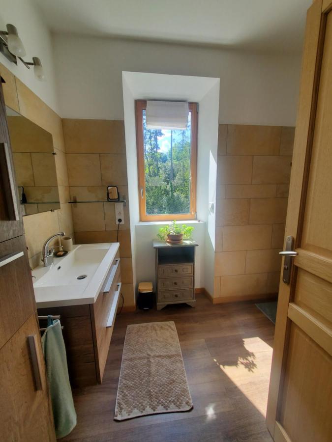 Chambre Les Micocouliers - Bed and Breakfast