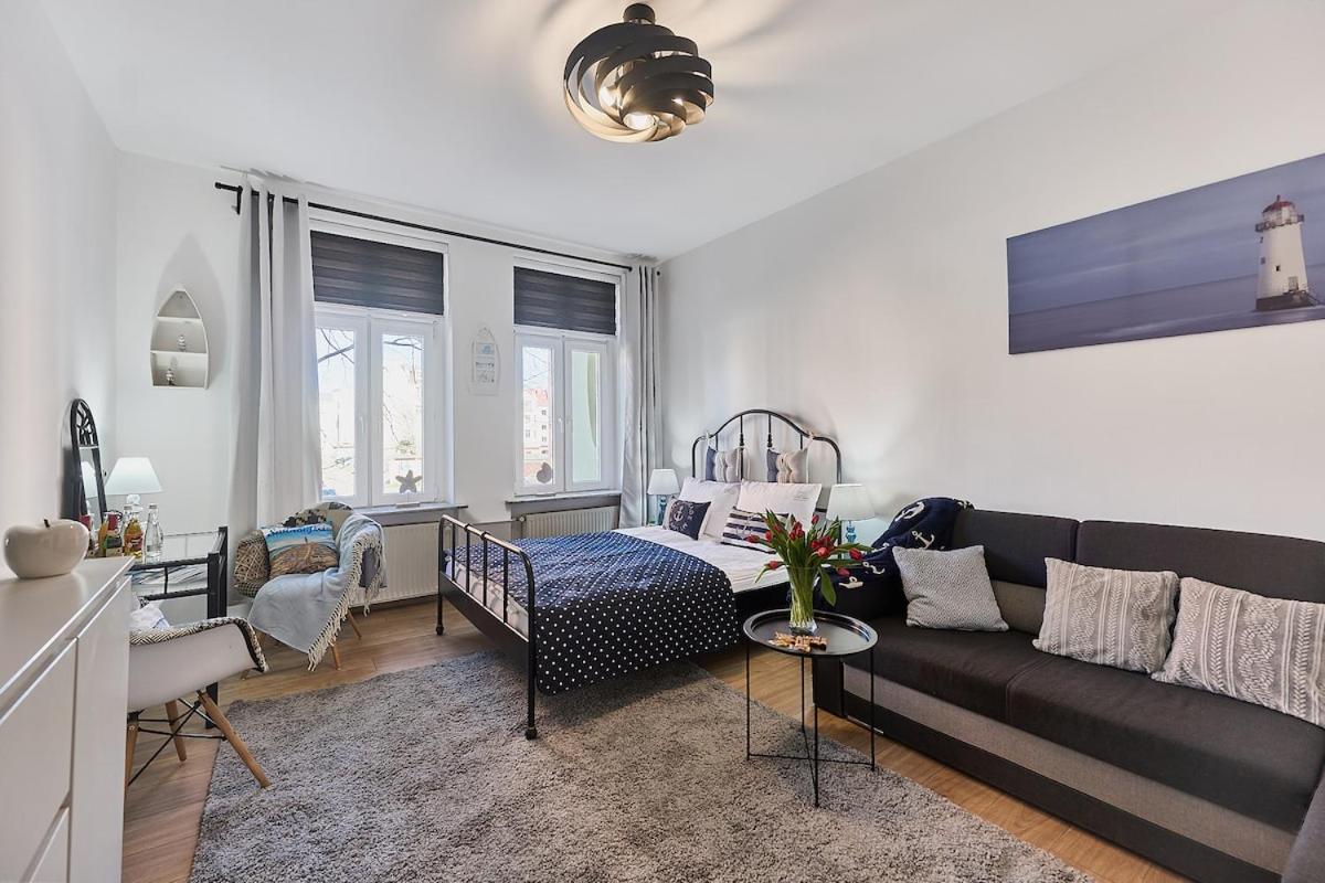 Golden Hour Apartments- Marynarzy 1 - Chambres d’hôtes Świnoujście