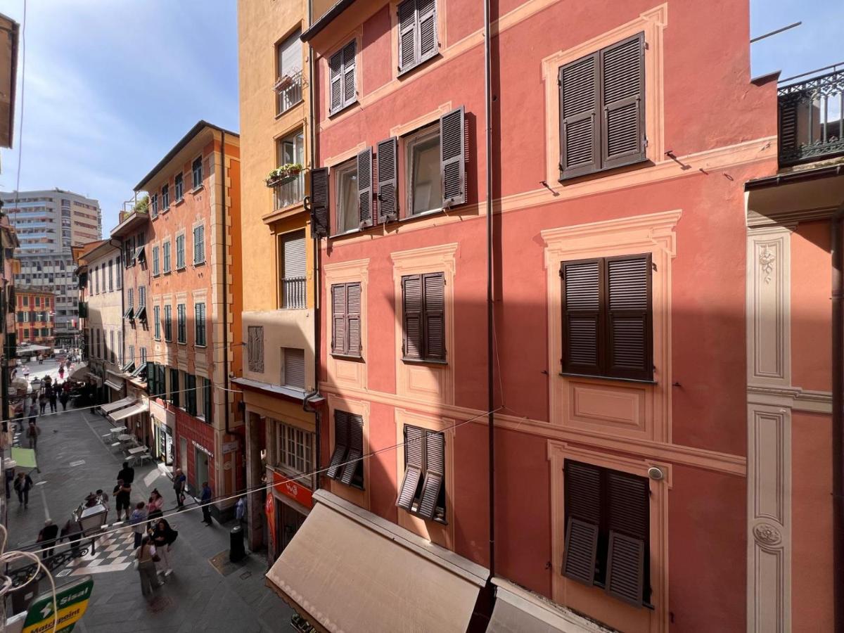 WELCOME RIVIERA-MAZZINI 30- Bagno e arredamenti nuovi- Centralissimo a 100 m dalle spiaggie-Parcheggio a 15 euro al giorno, da prenotare - Chambres d’hôtes Rapallo