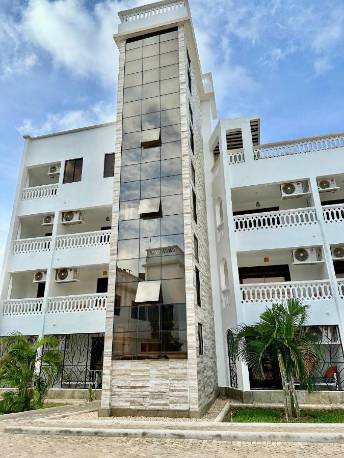 Azar Stays Diani - B&B