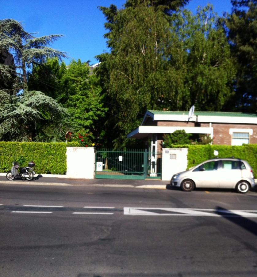 MI. Style - B&B