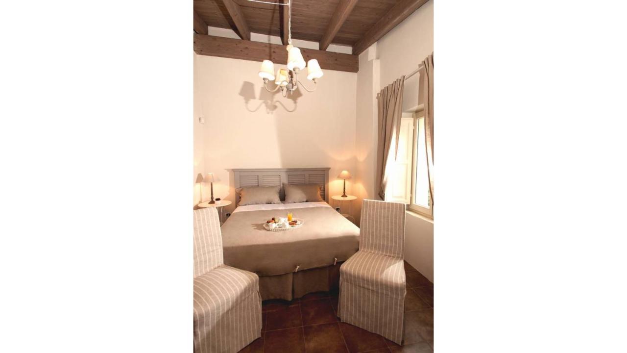 Deluxe Doppel-/Zweibettzimmer mit Balkon