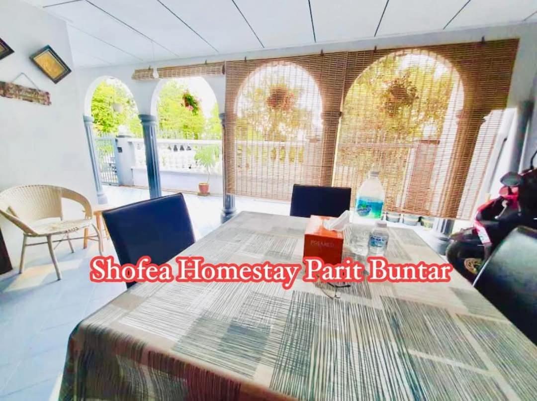 Homestay Murah Parit Buntar - B&B