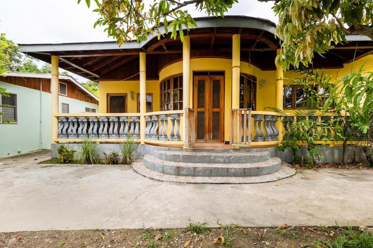 R&V VILLA - B&B Negril