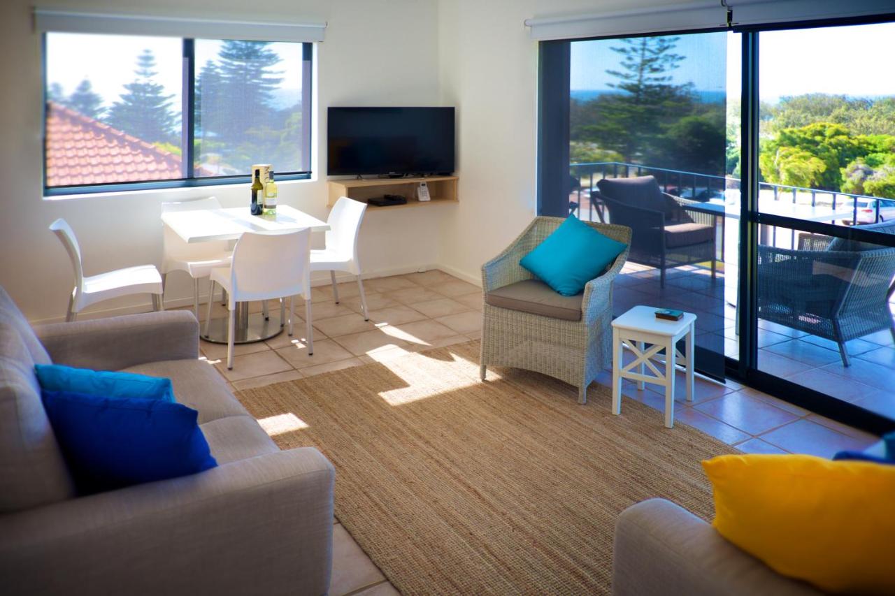 B&B Perth - Cottesloe Marine Apartment - Bed and Breakfast Perth