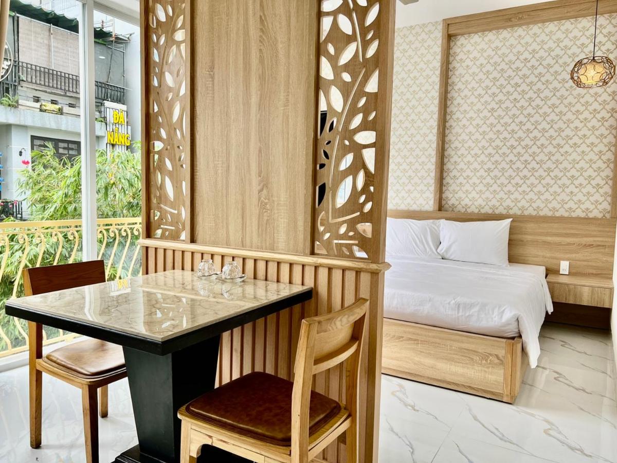Studio Apartment with Balcony