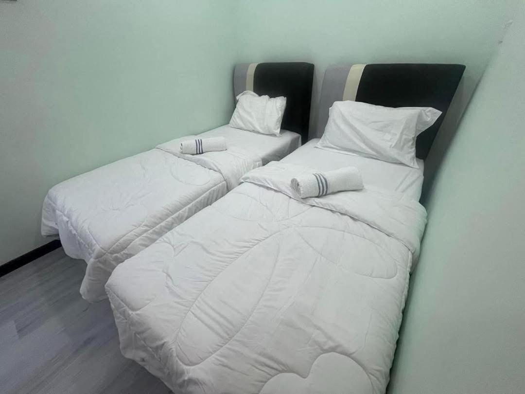 Economy Twin Room