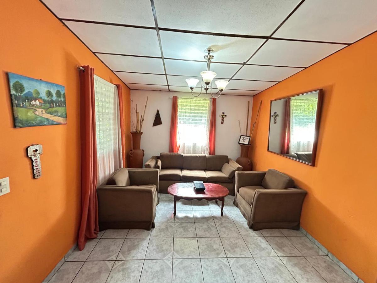 Casa de Montaña en Los Naranjos - B&B