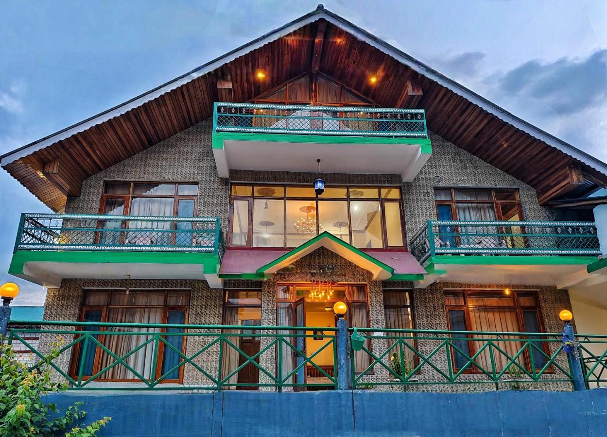 Tripti Villas - B&B Manāli