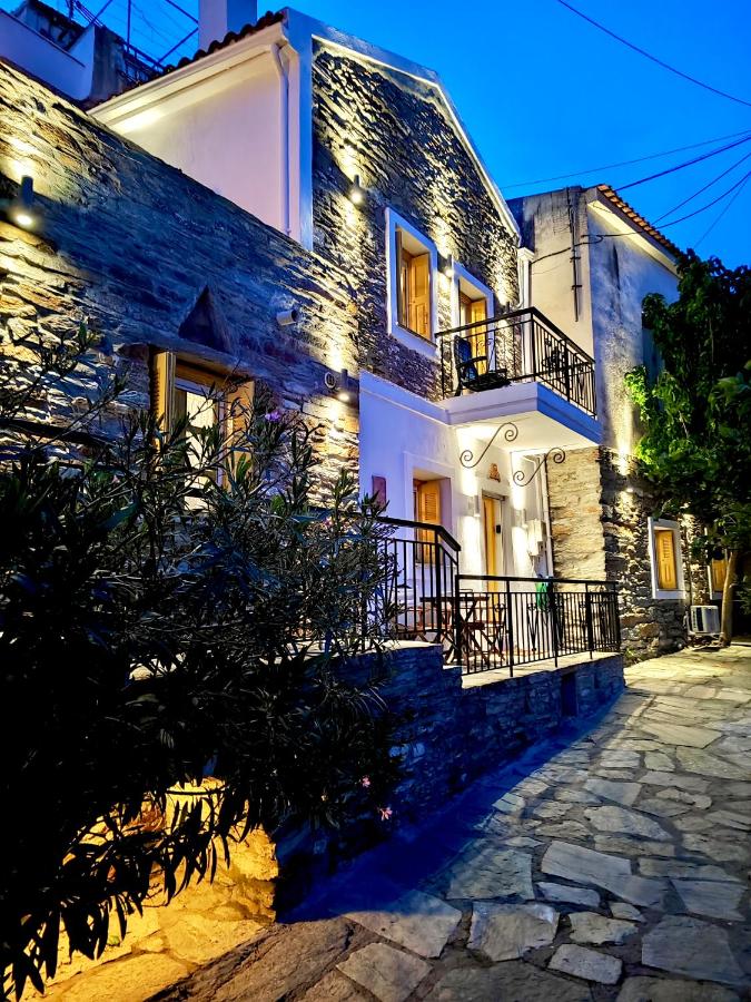 Ioulis Century Home - Bed and Breakfast
