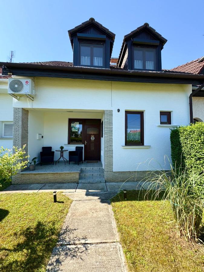 Vamos Apartman - B&B