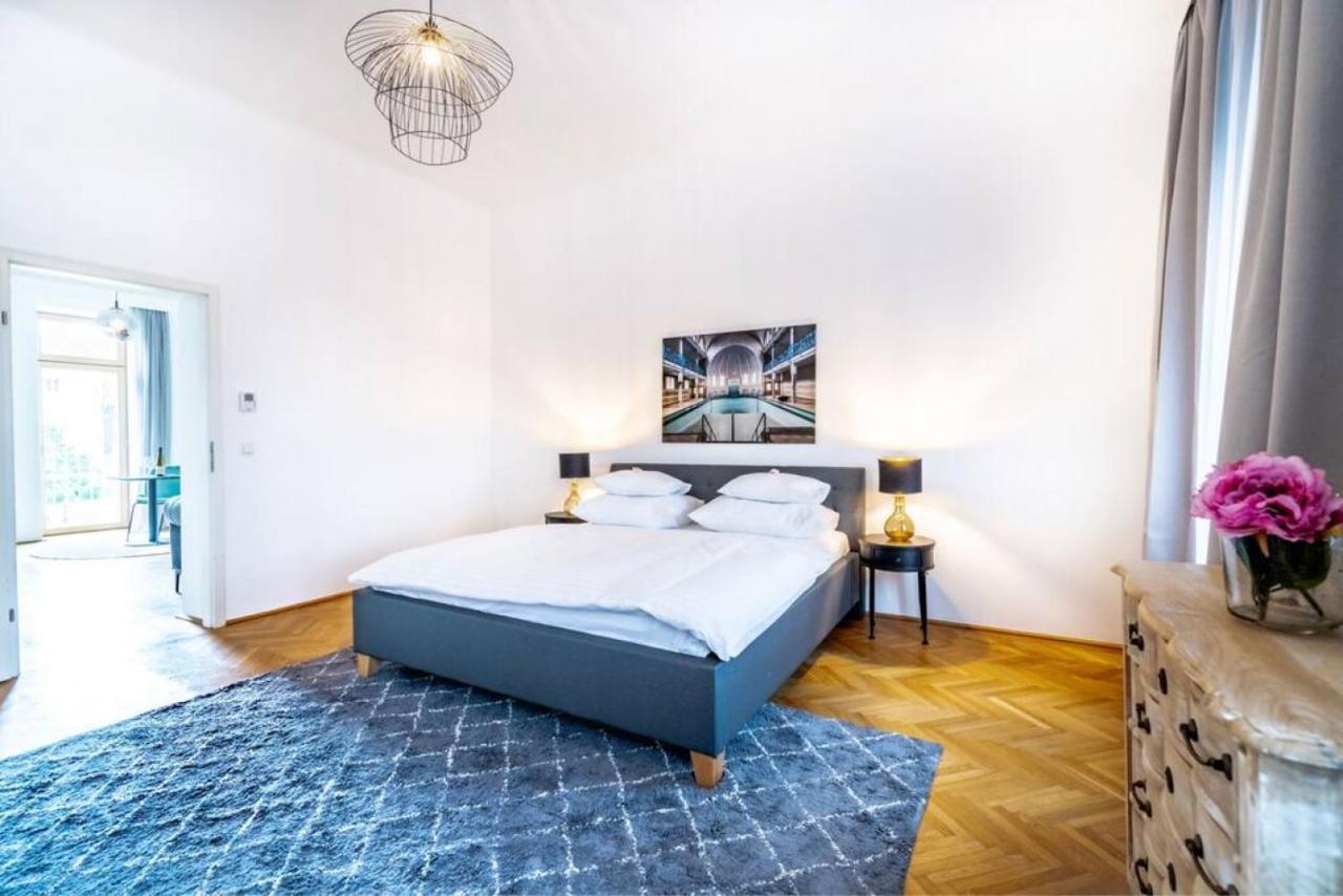 Apartamento con balcón